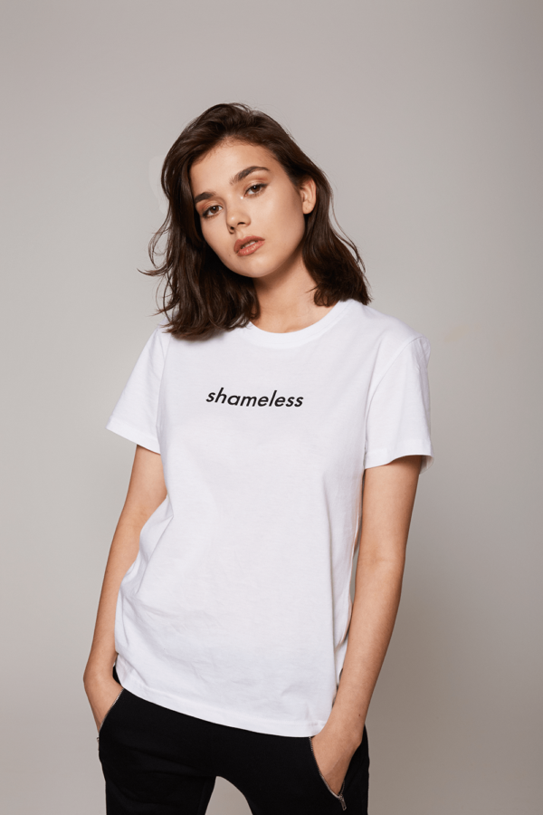 T-shirt oversize / shameless / white